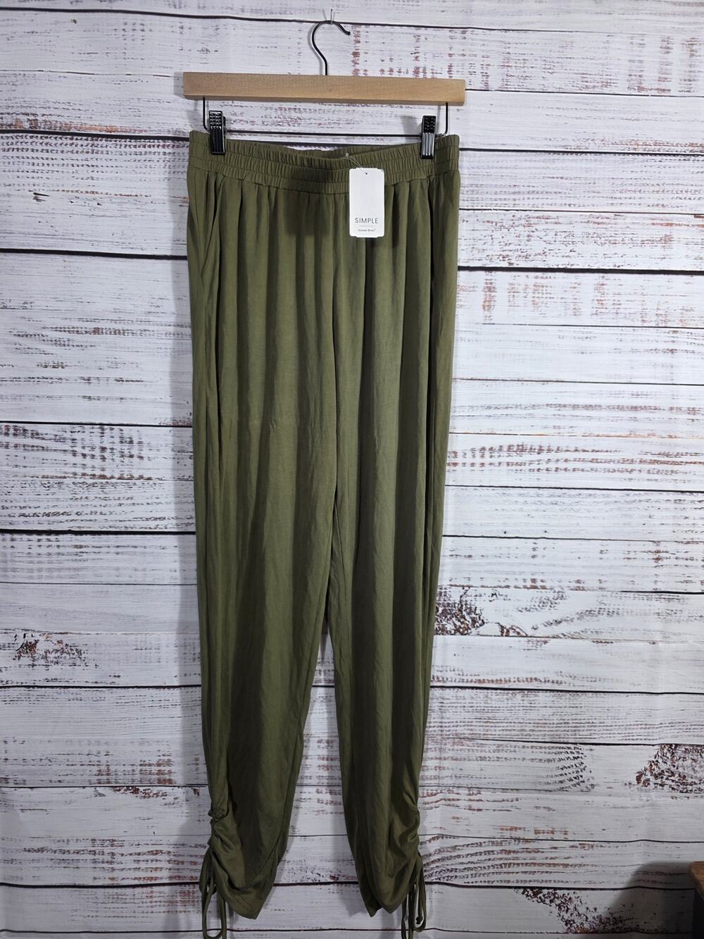 Simple Suzanne Betro Women's Pull on Pants Size Medium in Olive Green